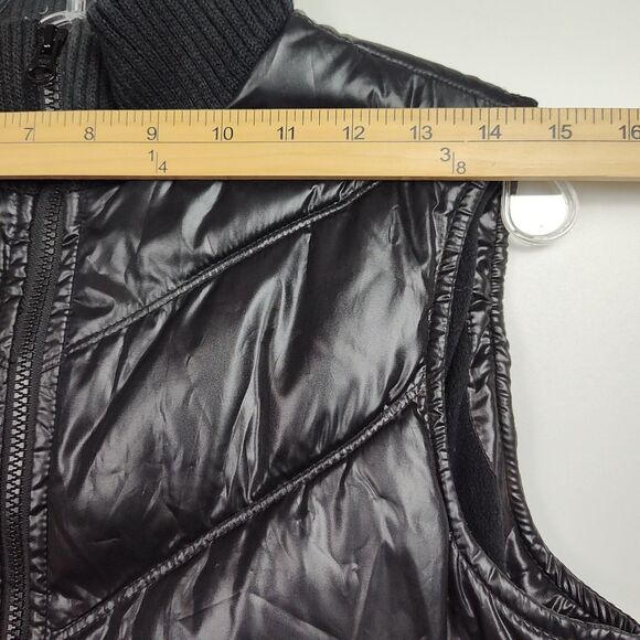 Old Navy Puffer Vest Women's Size M Shiny Black Insulated Full-Zip - Picture 3 of 8